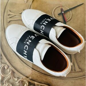 Authentic Men Givenchy Sneaker